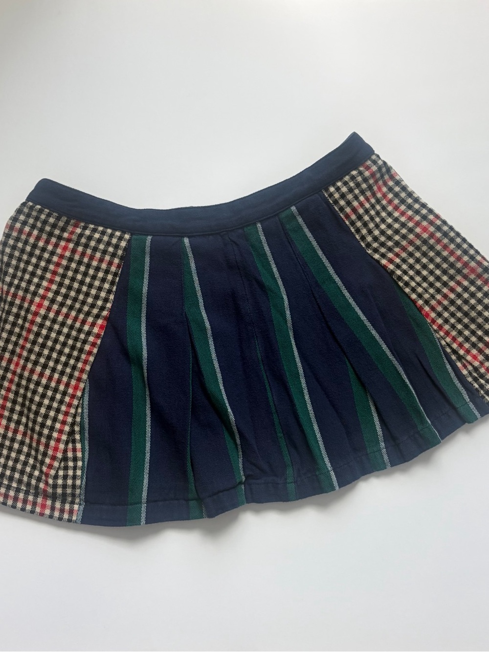 Rowing Blazers Navy Plaid Pleated Mini Skirt with Green Stripe Size 16